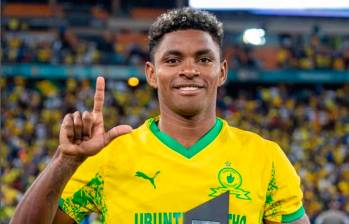 El colombiano Brayan León Muñiz con su doblete, en la victoria del Mamelodi Sundowns, fue elegido como el Jugador del Partido. FOTO TOMADA @sundownsfc