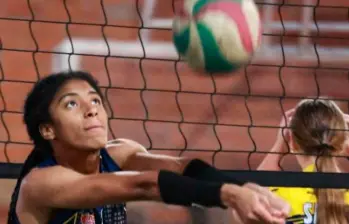 Yery compite con el Club Thunder de Medellín en la primera edición de la Volleyball Conference League. FOTO MANUEL SALDARRIAGA 
