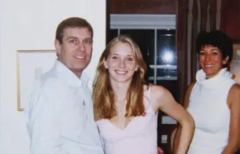 El príncipe Andrés enfrenta nuevas presiones tras su arresto por el caso Epstein. FOTO: AFP. 