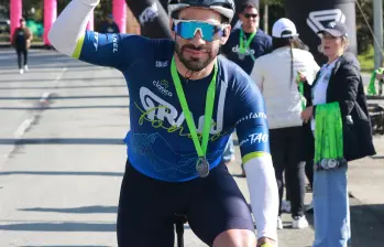 Miguel Pajón, campeón del recorrido de 63 km del Clásico EC-2025. Foto: Manuel Saldarriaga.