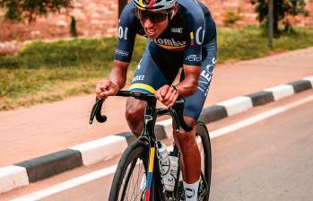 El cundinamarqués Egan Bernal fue campeón nacional de crono y ruta en las pruebas que se realizaron en febrero en Bucaramanga. Todo el año corrió con la bandera nacional en el pecho. FOTO @eganbernal 