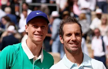 Jannik Sinner, en compañía de Richard Gasquet. FOTO TOMADA DE @janniksin (x)