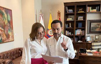 El presidente Abelardo de la Expriella pidió revertir el aumento del precio de la gasolina correspondiente a octubre. FOTO CORTESÍA