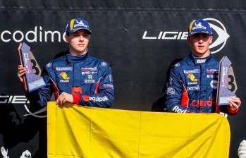 Jerónimo Berrio y Pedro Juan Moreno cambiaron la Fórmula 4 por el Ligier European Series. Debutaron este sábado en el nuevo formato. FOTO Cortesía 
