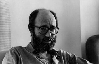 Antonio Caballero (1945-2021) escribió una de las novelas fundamentales de la literatura colombiana, Sin remedio, reeditada este año por Alfaguara. Foto: Cortesía Penguin Random House