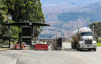 Este año el transporte de carga por carretera ha movido 126,1 millones de toneladas de diversos productos. FOTO EL COLOMBIANO