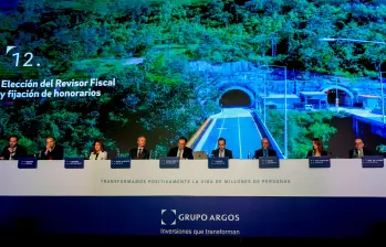 Durante la asamblea de accionistas, Jorge Mario Velásquez aseguró que deja una empresa “con una estructura societaria simple y enfocada”. FOTO Camilo Suárez