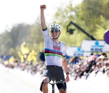 Tadej Pogacar agrandó su leyenda al conquistar el Tour de Flandes-2026