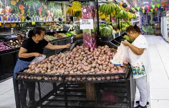 El más reciente informe de la Ocde confirmó que Colombia sigue ocupando el segundo lugar entre los países del organismo con el mayor aumento del costo de vida. FOTO: Camilo Suárez