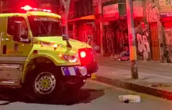 El incendio se presentó en una bodega de la Avenida San Juan. No dejó víctimas mortales ni heridos. FOTO: IMAGEN TOMADA DE VIDEO DEL DAGRD