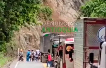 El derrumbe se produjo a finales de la mañana en el kilómetro 33+100 de la ruta 25B02. IMAGEN TOMADA DE VIDEO