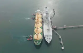 Los trabajos de mantenimiento preventivo de la terminal de GNL en Cartagena se programan anualmente con anticipación. FOTO tomada de X