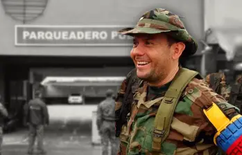 Carlos Castaño fundó, junto a sus hermanos Fidel y Vicente, fundó las Autodefensas Campesinas de Córdoba y Urabá (Accu) y fue el máximo líder de las AUC. En el parqueadero Padilla hallaron los libros contables de la Accu. Fotos: Colprensa y cortesía.