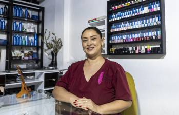 Diana es madre de tres hijas y encontró en el emprendimiento una forma de trabajar mientras podía estar presente en su crianza. 