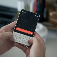 El dispositivo apuesta por ser un teléfono principal sin renunciar a su propuesta antidistracción. Los primeros envíos están previstos para diciembre de este año. FOTO cortesía