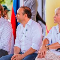 El presidente de la Federación Colombiana de Fútbol, Ramón Jesurúm, estuvo en el acto inaugural con el alcalde de Cali, Alejandro Éder y la gobernadora del Valle del Cauca, Dilian Francisca Toro. Foto: Cortesía FCF 