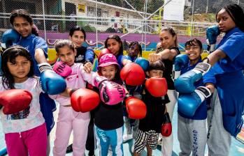 La fundación Mi Barrio Mi Sueño se enfoca en la ayuda humanitaria y el empoderamiento continuo de niños y mujeres vulnerables en barrios desfavorecidos de Medellín. Foto: Jaime Pérez