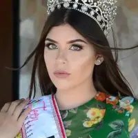 Carolina Flores, exreina de belleza de 27 años, era madre de un bebé y mantenía una activa presencia en redes sociales donde compartía su vida familiar. FOTO: redes sociales. 