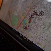 La plataforma Pendiente Cero permitirá identificar rutas accesibles y reportar obstáculos en tiempo real en las comunas Manrique y Aranjuez. FOTO cortesía Ruta N