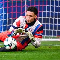Leonard Prescott, el portero de 16 años que está cerca de debutar profesionalmente con el Bayern Múnich. FOTO GETTY