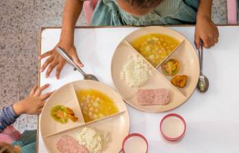El Programa de Alimentación Escolar (PAE) es uno de los programas que casi cada año deja ver un nuevo escándalo de corrupción en el país. FOTO JUAN ANTONIO SÁNCHEZ