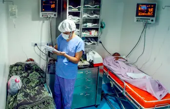 Aunque Petro prometió mejorar la salud en zonas rurales, su acceso empeoró en 2025