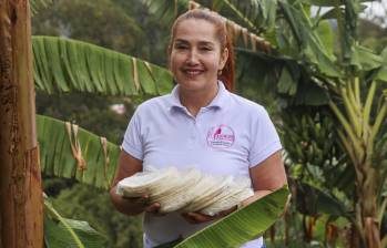 La Asociación Mujeres del Futuro cuenta con 12 integrantes que trabajan tanto en la granja como en la fabricación de arepas. FOTO MANUEL SALDARRIAGA