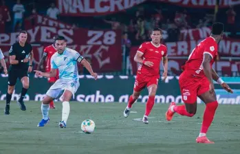 Radamel Falcao García fue titular con Millonarios en el duelo ante América de Cali en el Pascual Guerrero y salió lesionado, solo pudo estar 45 minutos. FOTO TOMADA X@MillosFCoficial