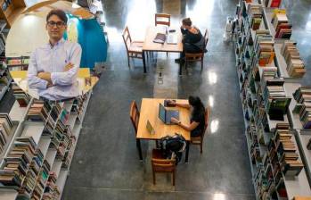 El sector de las bibliotecas recibió con reticencia el nombramiento de Esteban Giraldo González en la dirección de la Biblioteca Pública Piloto