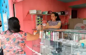 En Colombia hay más mujeres propietarias de unidades económicas que hombres, con una diferencia del 3,1%. FOTO: Cortesía.