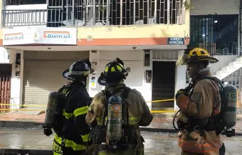 Socorristas del Cuerpo de Bomberos Voluntarios de Itagüí que atendieron la emergencia. FOTO: Cortesía Alcaldía de Itagüí