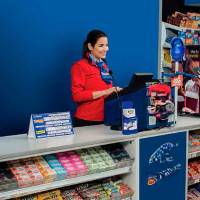 Los corresponsales bancarios operan en comercios como tiendas, droguerías y supermercados. FOTO: CORTESÍA