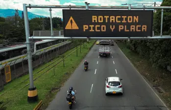 La medida regirá en los 10 municipios del Valle de Aburrá, aunque la rotación actual estará hasta el viernes 1 de agosto. FOTO: CAMILO SUÁREZ