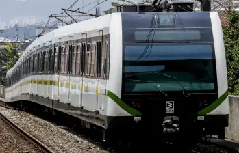 El metro solo está prestando servicio entre Niquía y Poblado por la eventualidad registrada con una persona en la vía férrea en Ayurá. FOTO: JAIME PÉREZ