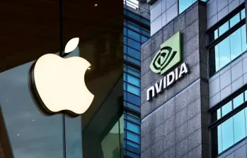 Apple recuperó el liderazgo bursátil mundial al acercarse a una capitalización de US$5 billones y superar nuevamente a Nvidia. FOTOS CORTESÍA