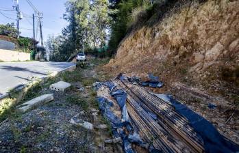 El encarte que tienen en El Retiro con obra de la época de Luis Pérez: pagaron valorización y llevan 5 años esperando que terminen