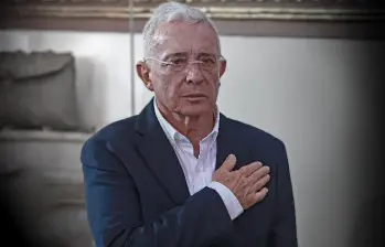 El expresidente Álvaro Uribe Vélez es el líder del principal partido de oposición, el Centro Democrático. FOTO: MANUEL SALDARRIAGA.