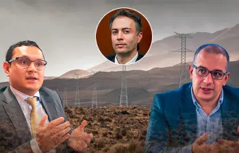 De izquierda a derecha: Jhonatan Villada Palacio, director de Aprovisionamiento Corporativo de la compañía; Daniel Quintero, exalcalde de Medellín; y Jorge Carrillo, presidente de ISA. FOTO EL COLOMBIANO. 