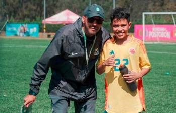 Diego Mazo se ha destacado en Nacional por formar a grandes talentos y este año terminó con éxito su primera experiencia con el equipo profesional. FOTO CORTESÍA DIEGO MAZO