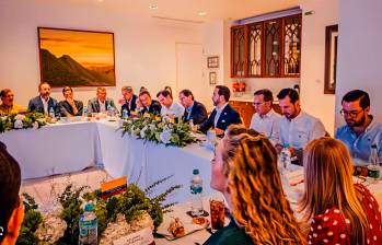 ¿El presidente De la Espriella podrá despachar, como quiere, desde Barranquilla?