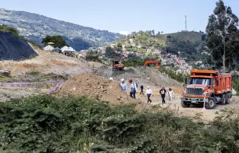 En La Escombrera se adelantan trabajos de búsqueda de cuerpos de personas dadas por desaparecidas. FOTO: EL COLOMBIANO