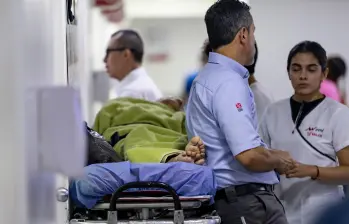 Los trabajadores en España pueden acceder a cinco días remunerados para atender a familiares hospitalizados o con enfermedades graves. FOTO ANDRÉS SUÁREZ. 