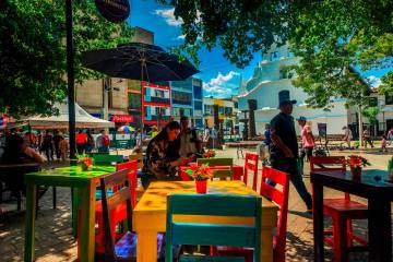 La llegada del “nuevo Provenza” le cambia la pinta a la Plaza Botero