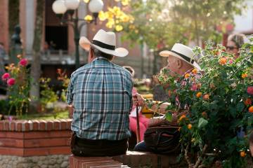 La conversación forma parte de las expresiones culturales. Foto: Cortesía