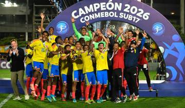 La Selección Colombia Sub-17 volvió a la cima del continente tras 33 años de espera. Con una contundente victoria 4-0 sobre Selección Argentina Sub-17, el equipo nacional se coronó campeón en Paraguay. Foto: GETTY