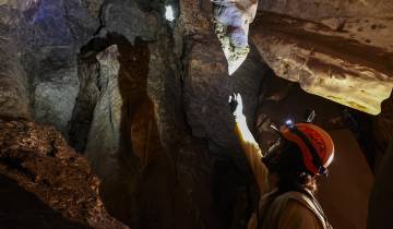 La caverna El Guardián es un sistema kárstico de 70 metros y cuatro niveles articulados en un monolito de mármol. FOTOS Manuel Saldarriaga