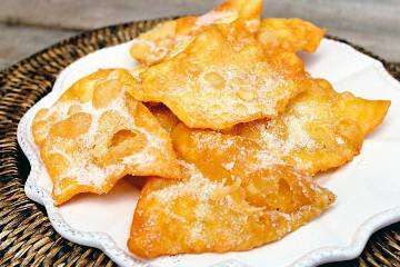 Las hojuelas son un plato muy común en esta época decembrina. FOTO EL COLOMBIANO