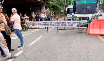 Bloqueos viales tienen represados 500.000 litros leche y 1.000 contenedores de banano
