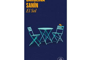 “El Sol” es su libro más reciente, de ensayos. FOTO Cortesía