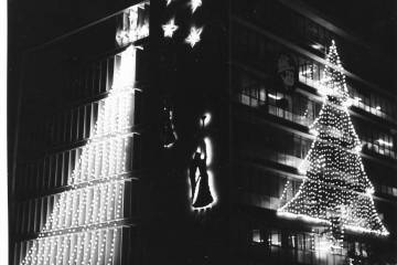 Los alumbrados del edificio Miguel de Aguinaga en 1980. FOTO ARCHIVO EL COLOMBIANO